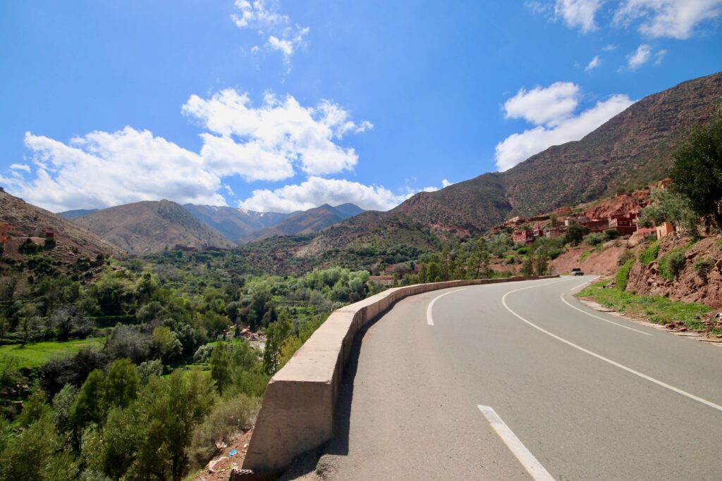 A winding road in the Atlas Mountains, which can be explored while driving in Morocco as a solo traveller