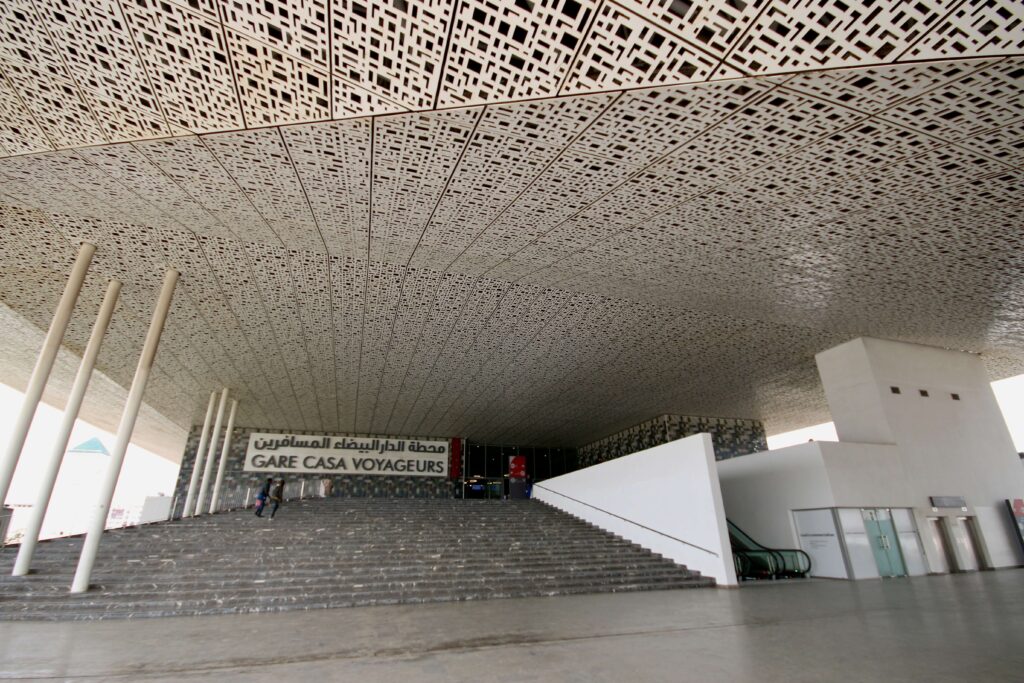 Steps lead to the entrance of Casa Voyageurs railway station